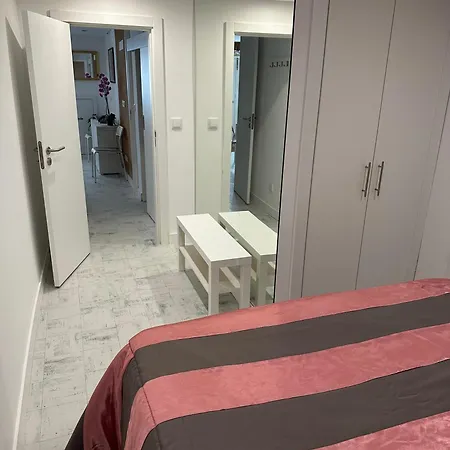Cantinho Lusitano In Bairro Alto Лиссабон
